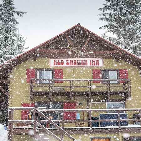 Red Shutter Inn Rossland Bagian luar foto