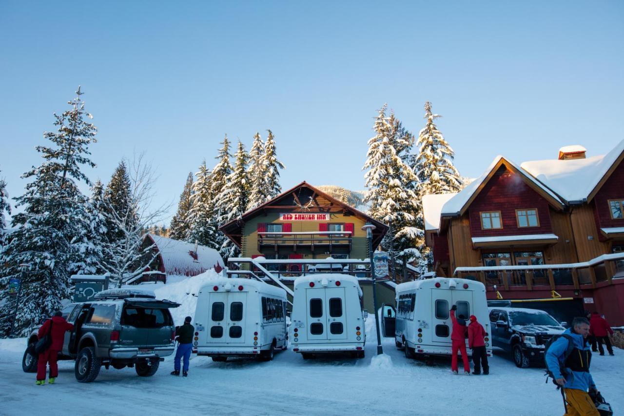 Red Shutter Inn Rossland Bagian luar foto