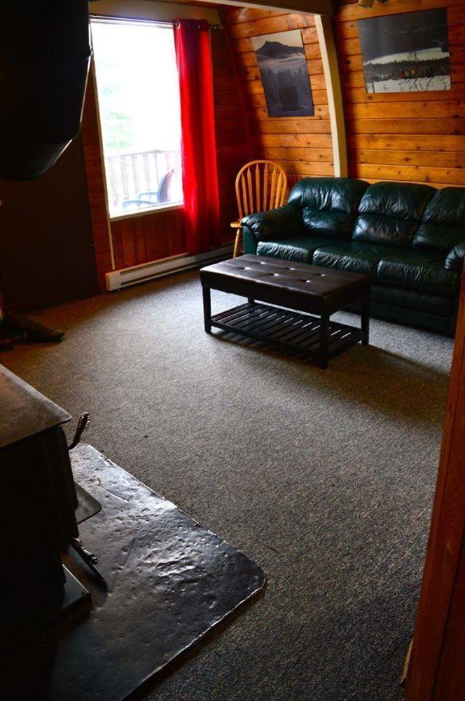 Red Shutter Inn Rossland Bagian luar foto